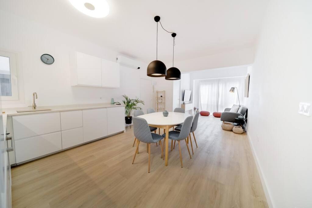Esplendido Apartamento En El Centro Малага Екстер'єр фото