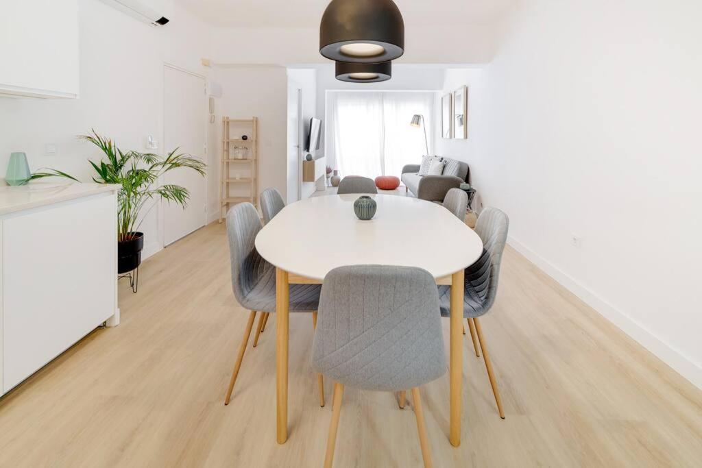 Esplendido Apartamento En El Centro Малага Екстер'єр фото